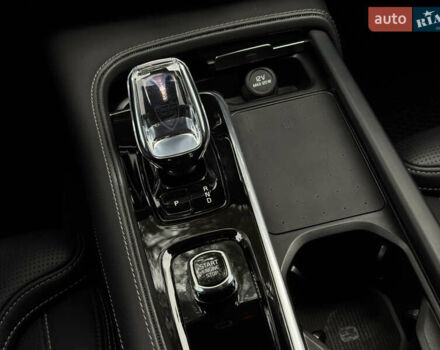 Черный Вольво С90, объемом двигателя 2 л и пробегом 19 тыс. км за 50950 $, фото 43 на Automoto.ua