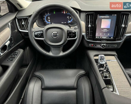 Черный Вольво С90, объемом двигателя 2 л и пробегом 19 тыс. км за 50950 $, фото 35 на Automoto.ua