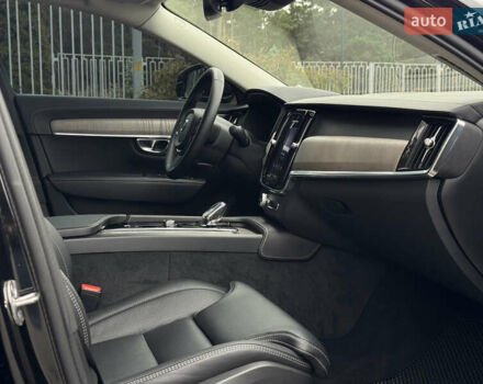 Черный Вольво С90, объемом двигателя 2 л и пробегом 19 тыс. км за 50950 $, фото 46 на Automoto.ua