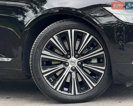 Черный Вольво С90, объемом двигателя 2 л и пробегом 19 тыс. км за 50950 $, фото 12 на Automoto.ua