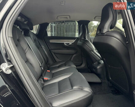 Черный Вольво С90, объемом двигателя 2 л и пробегом 19 тыс. км за 50950 $, фото 56 на Automoto.ua