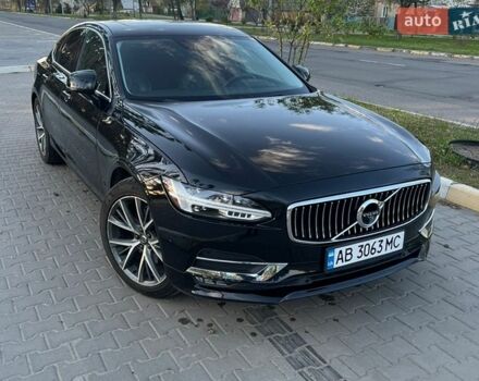 Черный Вольво С90, объемом двигателя 1.97 л и пробегом 159 тыс. км за 20500 $, фото 1 на Automoto.ua