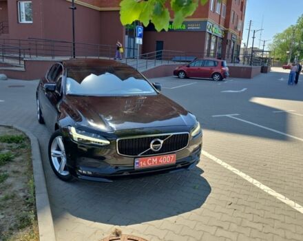 Чорний Вольво S90, об'ємом двигуна 2 л та пробігом 154 тис. км за 17495 $, фото 1 на Automoto.ua