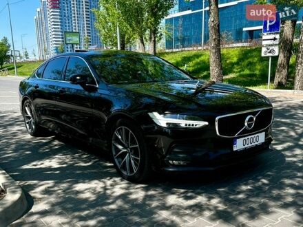Черный Вольво С90, объемом двигателя 2 л и пробегом 123 тыс. км за 25500 $, фото 1 на Automoto.ua