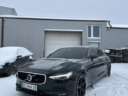 Черный Вольво С90, объемом двигателя 1.97 л и пробегом 211 тыс. км за 20000 $, фото 1 на Automoto.ua
