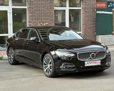 Черный Вольво С90, объемом двигателя 1.97 л и пробегом 120 тыс. км за 33990 $, фото 1 на Automoto.ua