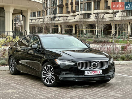 Черный Вольво С90, объемом двигателя 1.97 л и пробегом 121 тыс. км за 33490 $, фото 1 на Automoto.ua