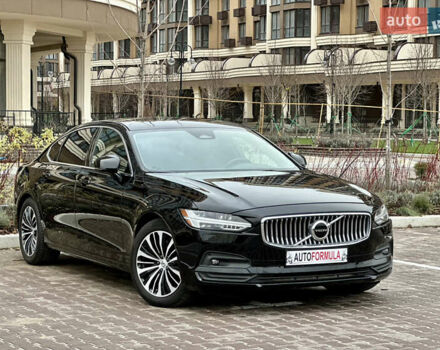 Чорний Вольво S90, об'ємом двигуна 1.97 л та пробігом 121 тис. км за 33490 $, фото 1 на Automoto.ua