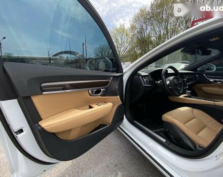 Вольво С90, объемом двигателя 2 л и пробегом 47 тыс. км за 30900 $, фото 24 на Automoto.ua