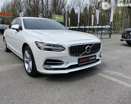 Вольво С90, объемом двигателя 2 л и пробегом 47 тыс. км за 30900 $, фото 10 на Automoto.ua
