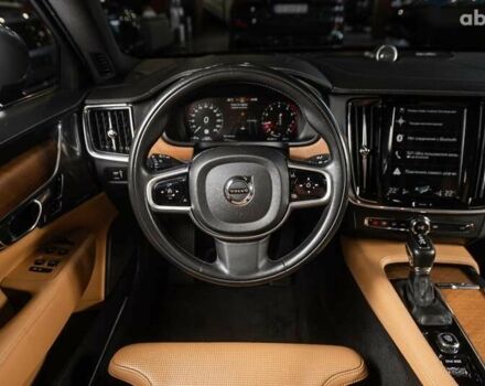 Вольво С90, объемом двигателя 2 л и пробегом 125 тыс. км за 26900 $, фото 1 на Automoto.ua