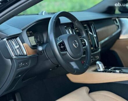 Вольво С90, объемом двигателя 0 л и пробегом 163 тыс. км за 32490 $, фото 14 на Automoto.ua