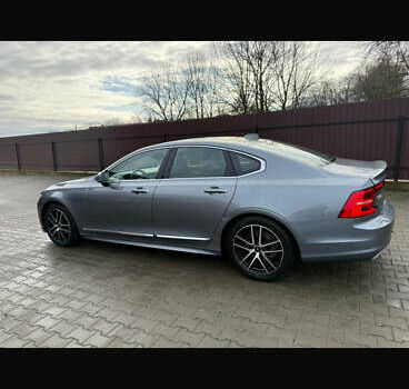 Вольво С90, объемом двигателя 1.97 л и пробегом 230 тыс. км за 18999 $, фото 6 на Automoto.ua