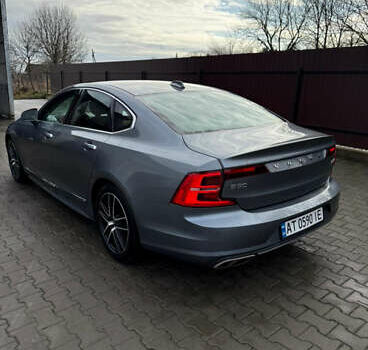 Вольво С90, объемом двигателя 1.97 л и пробегом 230 тыс. км за 18999 $, фото 5 на Automoto.ua