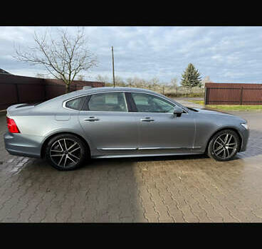 Вольво С90, объемом двигателя 1.97 л и пробегом 230 тыс. км за 18999 $, фото 2 на Automoto.ua