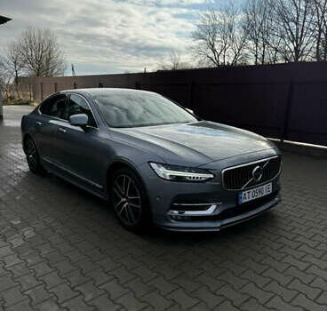 Вольво С90, объемом двигателя 1.97 л и пробегом 230 тыс. км за 18999 $, фото 1 на Automoto.ua