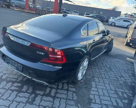 Вольво С90, объемом двигателя 2 л и пробегом 88 тыс. км за 16900 $, фото 3 на Automoto.ua