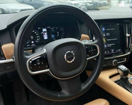 Вольво С90, объемом двигателя 2 л и пробегом 64 тыс. км за 34900 $, фото 13 на Automoto.ua