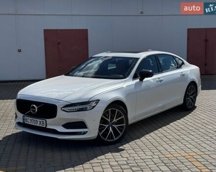 Вольво С90, объемом двигателя 2 л и пробегом 126 тыс. км за 22000 $, фото 1 на Automoto.ua