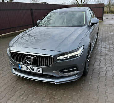 Вольво С90, объемом двигателя 1.97 л и пробегом 230 тыс. км за 18999 $, фото 1 на Automoto.ua