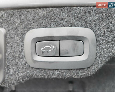 Серый Вольво С90, объемом двигателя 1.97 л и пробегом 196 тыс. км за 24500 $, фото 6 на Automoto.ua