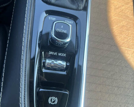 Вольво С90 2016 в Николаеве на Automoto.ua Серый Вольво С90, объемом двигателя 2 л и пробегом 75 тыс. км за 28500 $, фото 15 на Automoto.ua