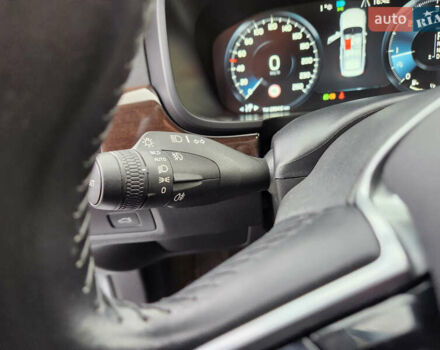 Серый Вольво С90, объемом двигателя 1.97 л и пробегом 196 тыс. км за 24500 $, фото 26 на Automoto.ua