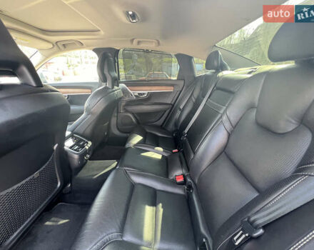 Вольво С90 2016 в Николаеве на Automoto.ua Серый Вольво С90, объемом двигателя 2 л и пробегом 75 тыс. км за 28500 $, фото 17 на Automoto.ua