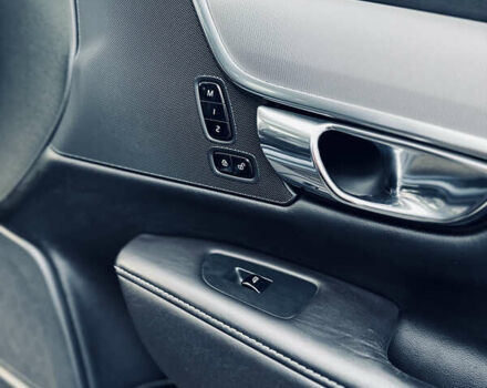 Сірий Вольво S90, об'ємом двигуна 1.97 л та пробігом 258 тис. км за 21200 $, фото 20 на Automoto.ua