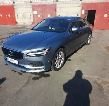Сірий Вольво S90, об'ємом двигуна 2 л та пробігом 36 тис. км за 28000 $, фото 1 на Automoto.ua