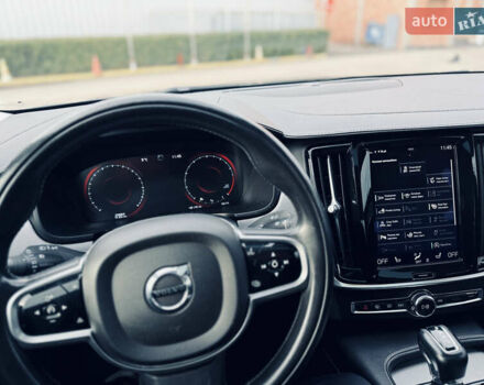 Сірий Вольво S90, об'ємом двигуна 1.97 л та пробігом 258 тис. км за 21200 $, фото 18 на Automoto.ua
