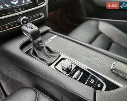 Серый Вольво С90, объемом двигателя 1.97 л и пробегом 196 тыс. км за 24500 $, фото 30 на Automoto.ua