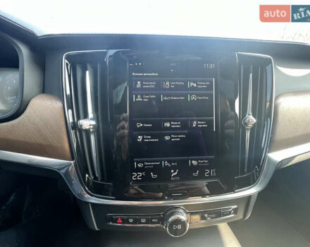 Вольво С90 2016 в Николаеве на Automoto.ua Серый Вольво С90, объемом двигателя 2 л и пробегом 75 тыс. км за 28500 $, фото 24 на Automoto.ua