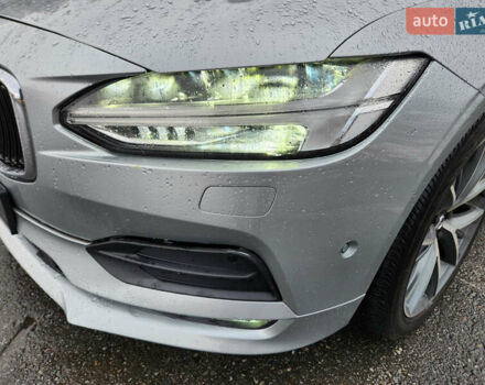 Серый Вольво С90, объемом двигателя 1.97 л и пробегом 196 тыс. км за 24500 $, фото 4 на Automoto.ua