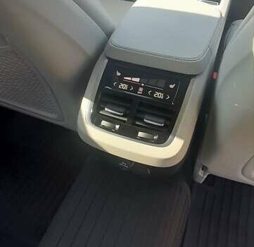 Сірий Вольво S90, об'ємом двигуна 2 л та пробігом 36 тис. км за 28000 $, фото 10 на Automoto.ua