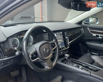 Серый Вольво С90, объемом двигателя 1.97 л и пробегом 398 тыс. км за 16800 $, фото 21 на Automoto.ua