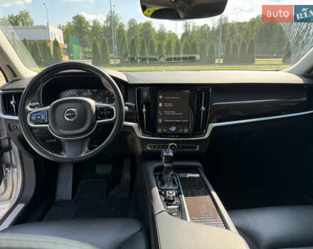 Серый Вольво С90, объемом двигателя 1.97 л и пробегом 146 тыс. км за 24500 $, фото 4 на Automoto.ua