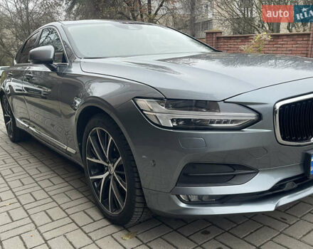 Серый Вольво С90, объемом двигателя 1.97 л и пробегом 398 тыс. км за 16800 $, фото 6 на Automoto.ua