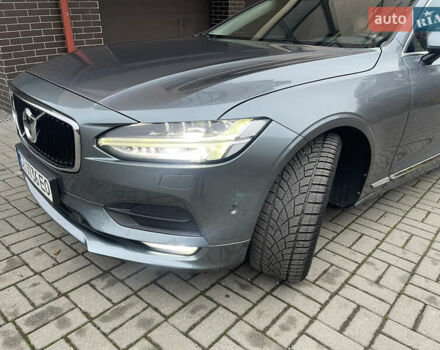 Серый Вольво С90, объемом двигателя 1.97 л и пробегом 398 тыс. км за 16800 $, фото 14 на Automoto.ua