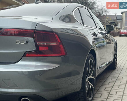 Серый Вольво С90, объемом двигателя 1.97 л и пробегом 398 тыс. км за 16800 $, фото 12 на Automoto.ua