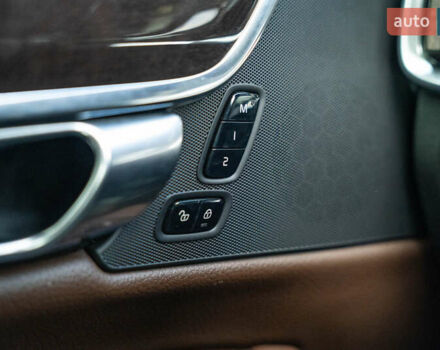 Вольво С90 2017 в Черновцах на Automoto.ua Серый Вольво С90, объемом двигателя 1.97 л и пробегом 189 тыс. км за 26900 $, фото 20 на Automoto.ua