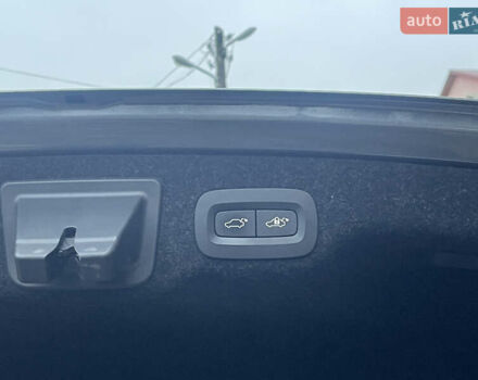 Серый Вольво С90, объемом двигателя 1.97 л и пробегом 398 тыс. км за 16800 $, фото 36 на Automoto.ua