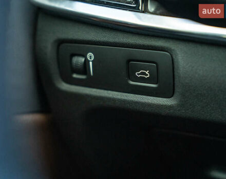 Вольво С90 2017 в Черновцах на Automoto.ua Серый Вольво С90, объемом двигателя 1.97 л и пробегом 189 тыс. км за 26900 $, фото 22 на Automoto.ua