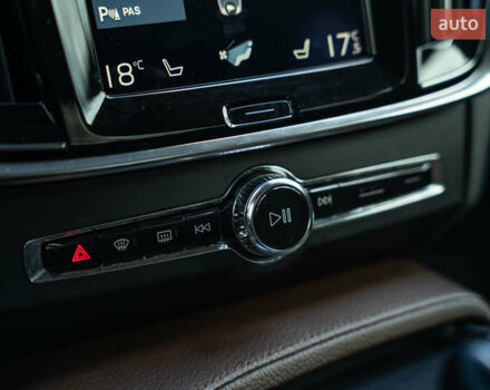 Вольво С90 2017 в Черновцах на Automoto.ua Серый Вольво С90, объемом двигателя 1.97 л и пробегом 189 тыс. км за 26900 $, фото 34 на Automoto.ua