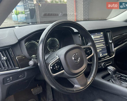 Серый Вольво С90, объемом двигателя 1.97 л и пробегом 398 тыс. км за 16800 $, фото 19 на Automoto.ua