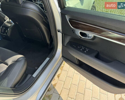 Серый Вольво С90, объемом двигателя 1.97 л и пробегом 146 тыс. км за 24500 $, фото 12 на Automoto.ua