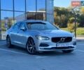 Серый Вольво С90, объемом двигателя 1.97 л и пробегом 170 тыс. км за 19750 $, фото 1 на Automoto.ua