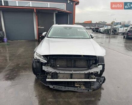 Серый Вольво С90, объемом двигателя 2 л и пробегом 159 тыс. км за 15500 $, фото 1 на Automoto.ua