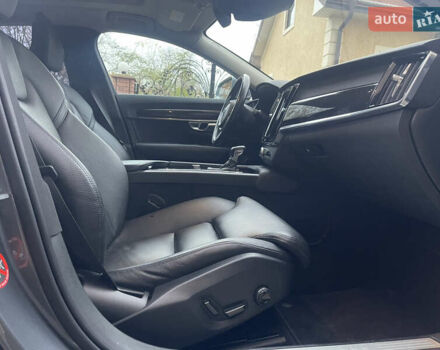 Серый Вольво С90, объемом двигателя 1.97 л и пробегом 398 тыс. км за 16800 $, фото 27 на Automoto.ua