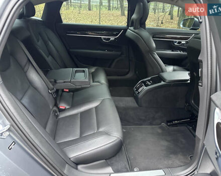 Сірий Вольво S90, об'ємом двигуна 2 л та пробігом 100 тис. км за 25000 $, фото 56 на Automoto.ua